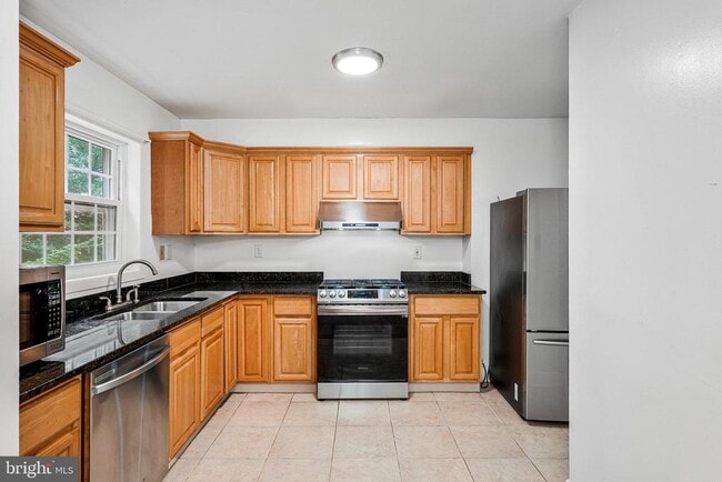 Building Photo - 14707 Bentley Square