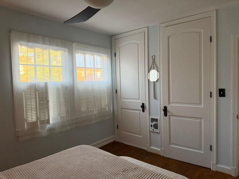 Spacious closets and in-unit washer and dryer - 1800 West Abingdon Drive