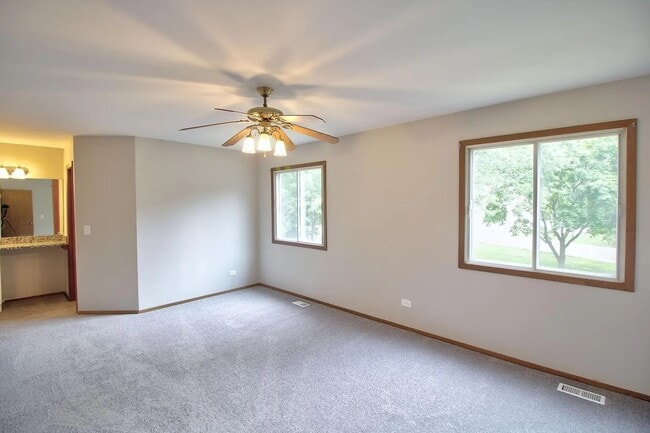 Building Photo - 1741 Tufts Ct