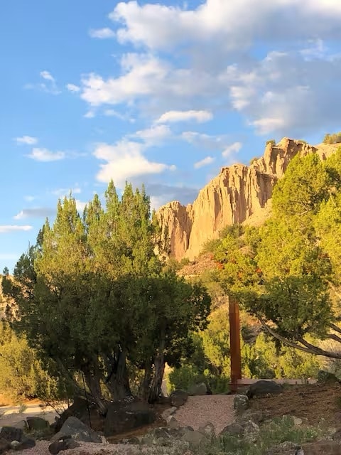 Building Photo - 122 Cerrito de Baca