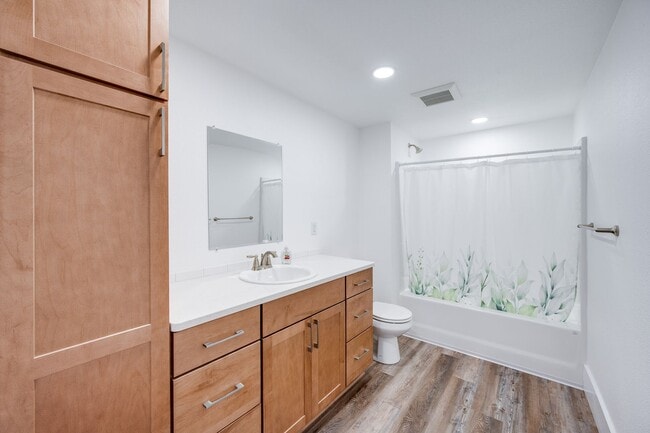 Building Photo - JUST LISTED! The Perfect Place for Students to Call Home