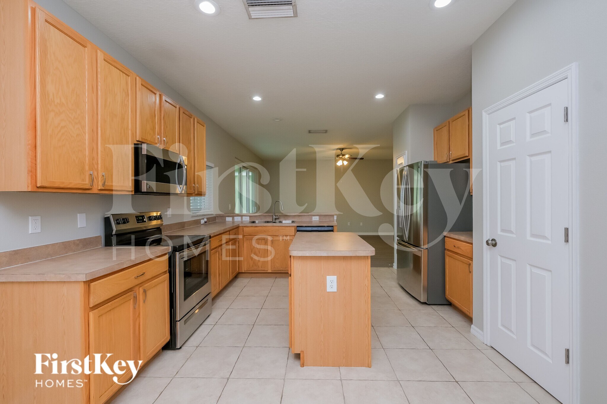 Building Photo - 11108 Creek Haven Dr