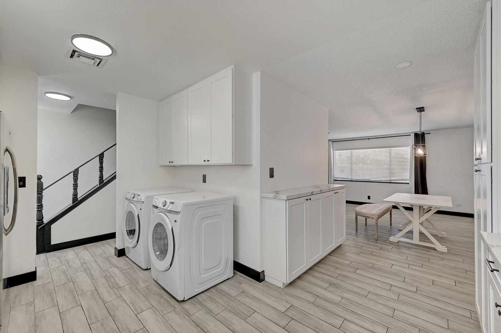 Building Photo - 573 Greenbriar Townhouse Way