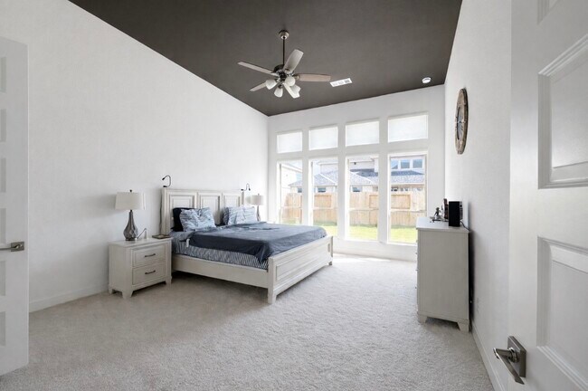 Building Photo - 30926 Vintage Crk Ln