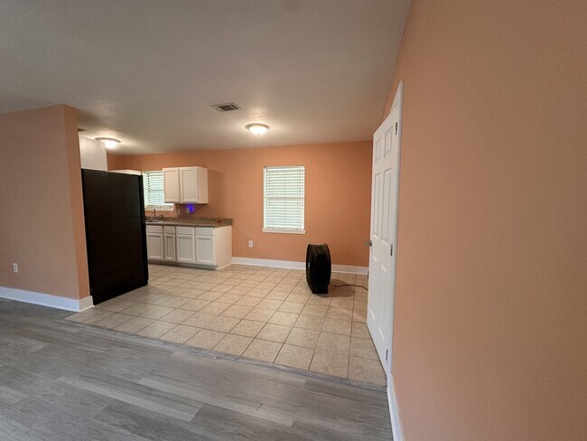 Building Photo - 1622 Espoir Dr