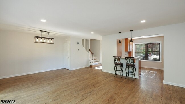 Building Photo - 209 Amherst Ct