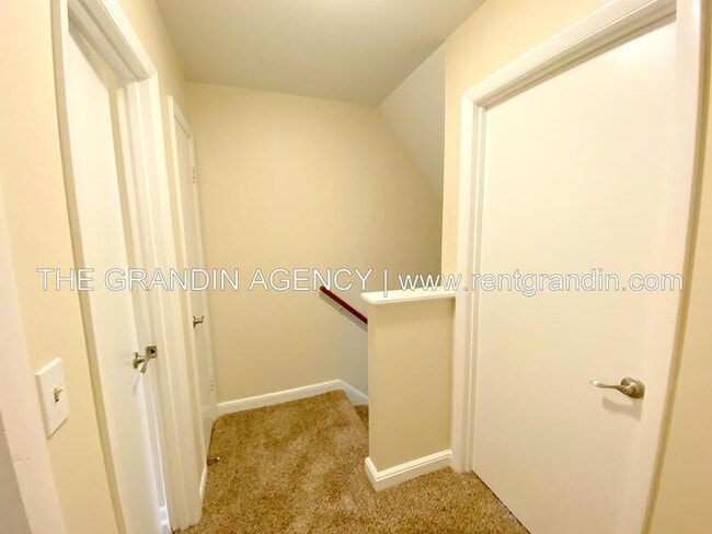Building Photo - 2159 Mulberry St