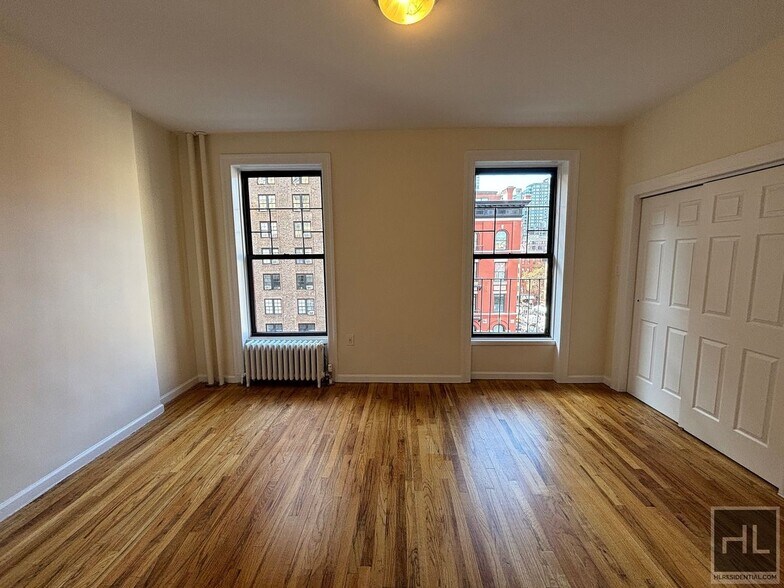 Building Photo - WEST 72 STREET