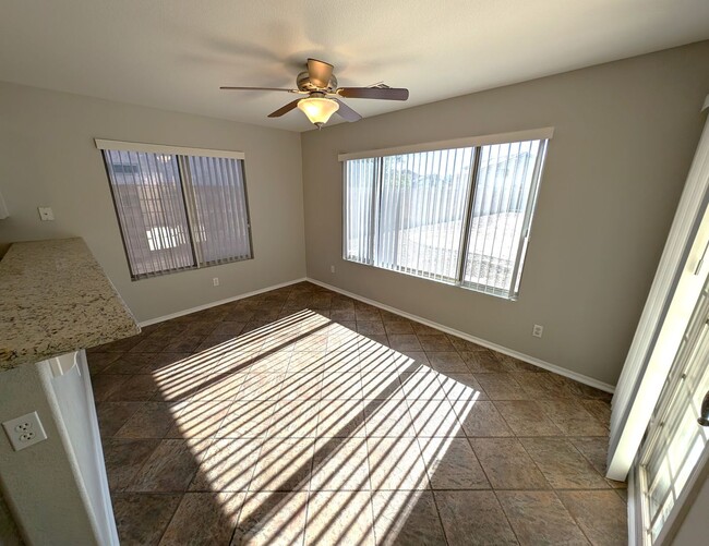 Building Photo - 3 Bedroom Home in the Clemente Ranch Commu...