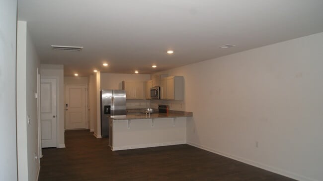 Building Photo - 188 Wall St