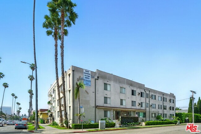 Building Photo - 4100 1st St