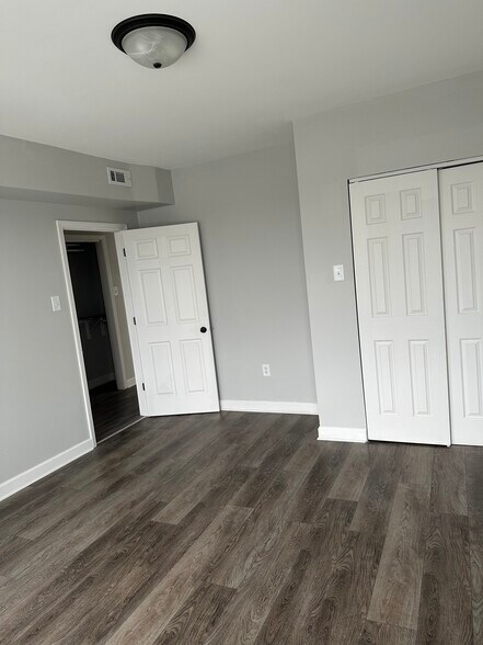 Bedroom 3 Entry - 9215 S State St