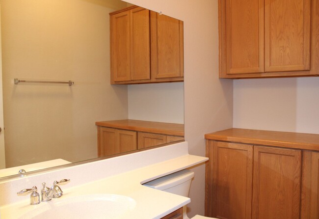 Building Photo - 1808 Dante Cir