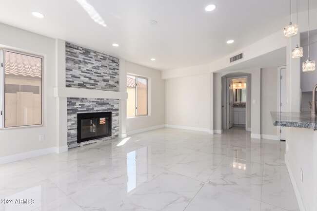 Building Photo - 9611 S 50th St