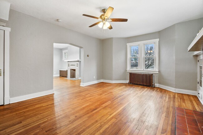 Building Photo - 101-103 E Agnew Avenue