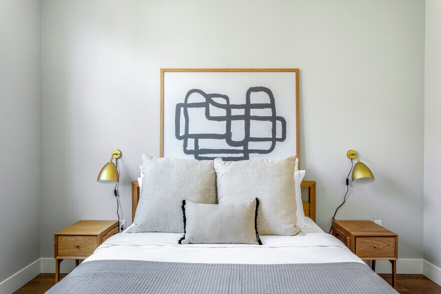 Building Photo - 441 El Camino Real