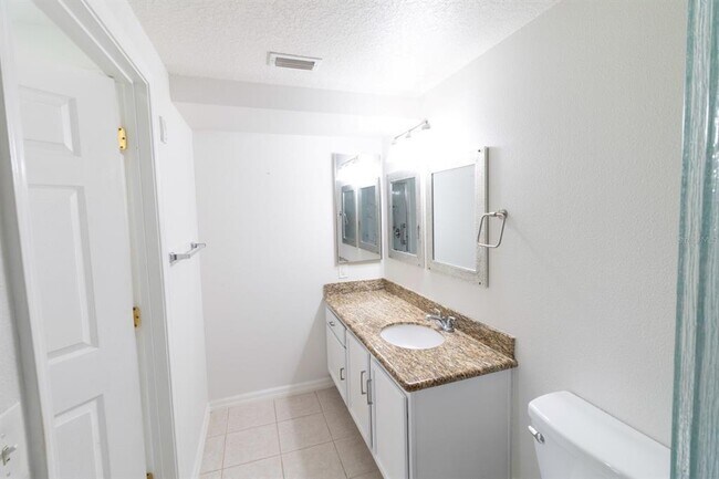Building Photo - 9510 Newdale Way