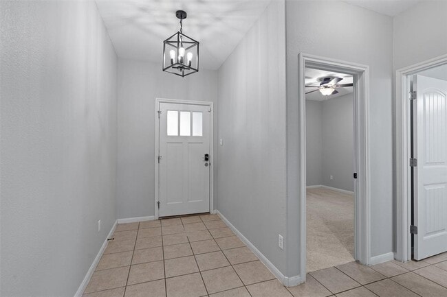 Building Photo - 2240 Independence Dr