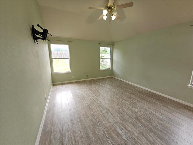 Building Photo - 110 Lakemont Dr
