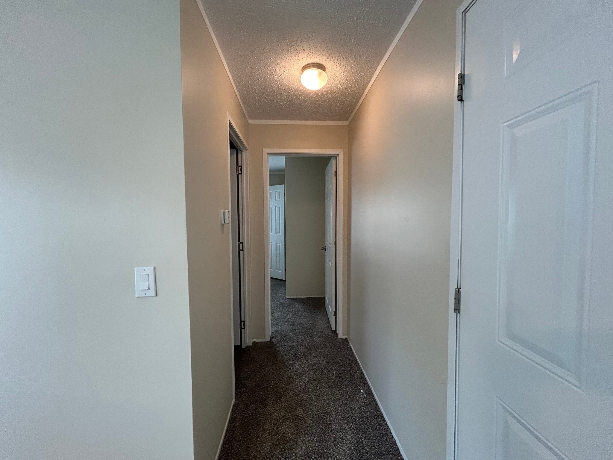 Building Photo - 2341 Oakgrove Dr