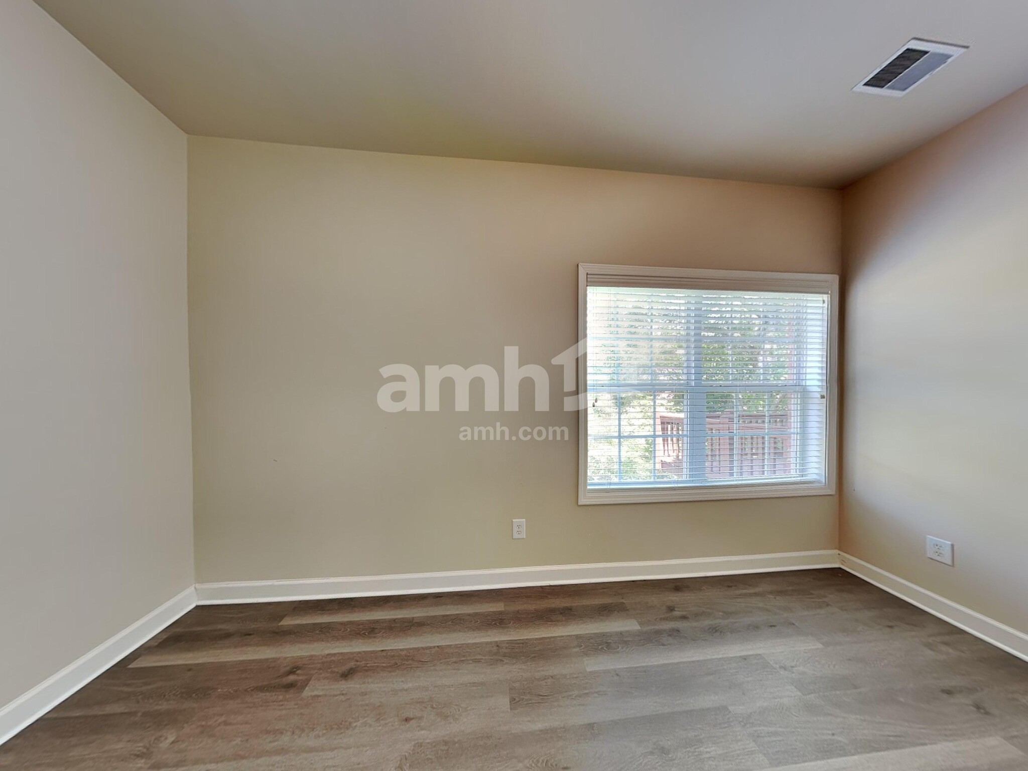 Building Photo - 1425 Stoner Rdg