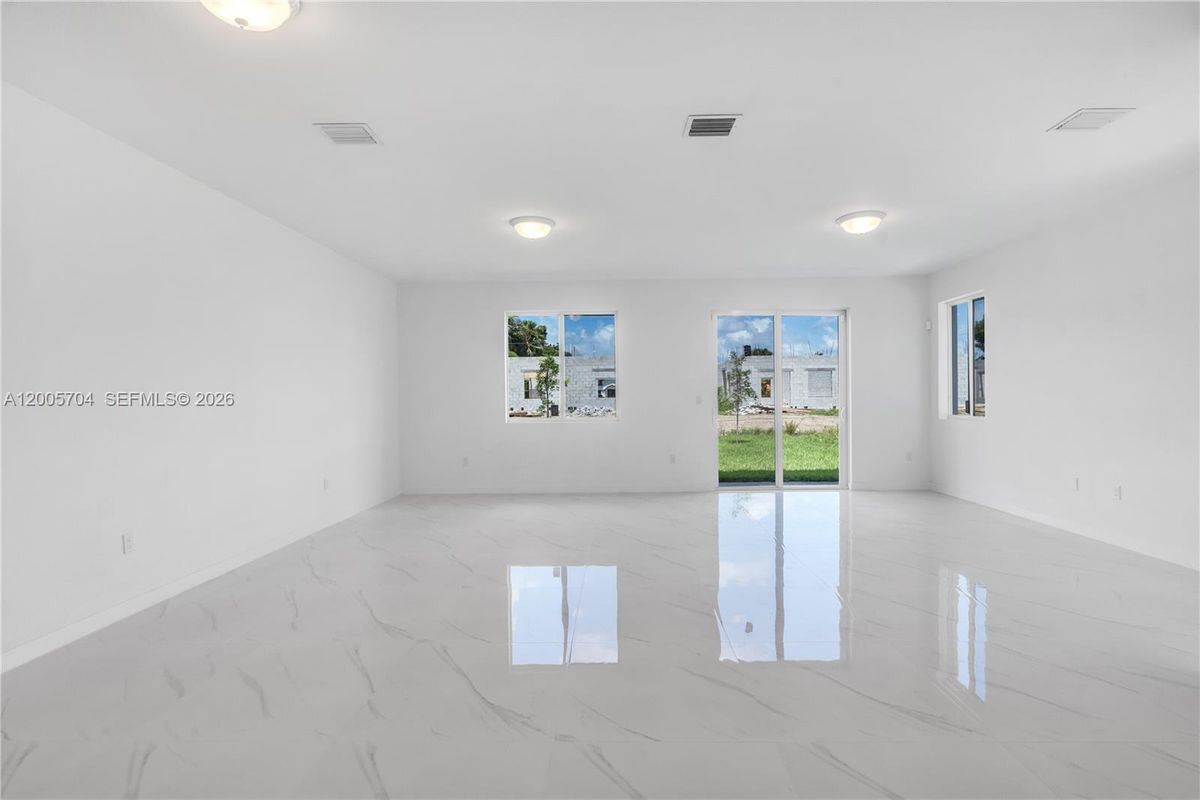 Building Photo - 22431 SW 125th Ave