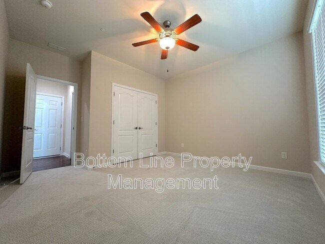 Building Photo - 1007 Anatrella Ln NW