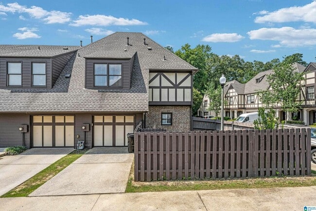 Building Photo - 2113 Acton Park Way
