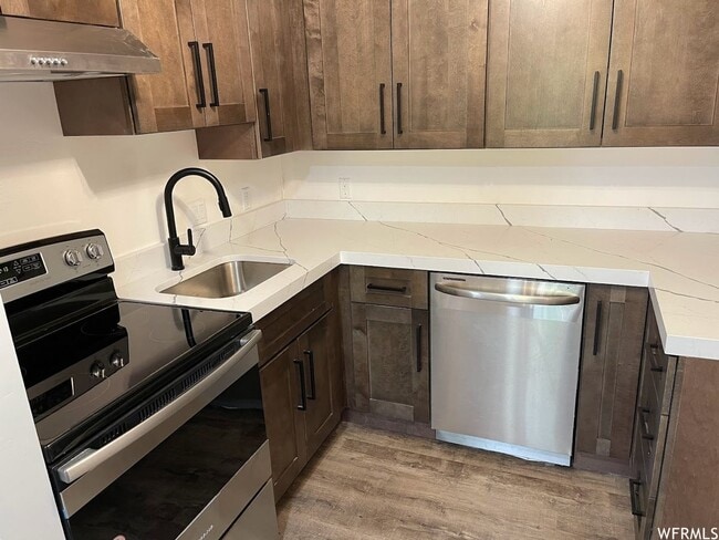 Building Photo - 4100 Sqft Gorgeous Home with Amazing Temple and Valley Views