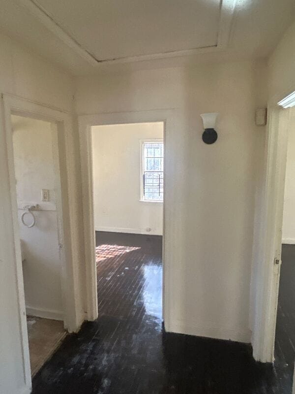 Building Photo - 126 Maple Ridge Dr