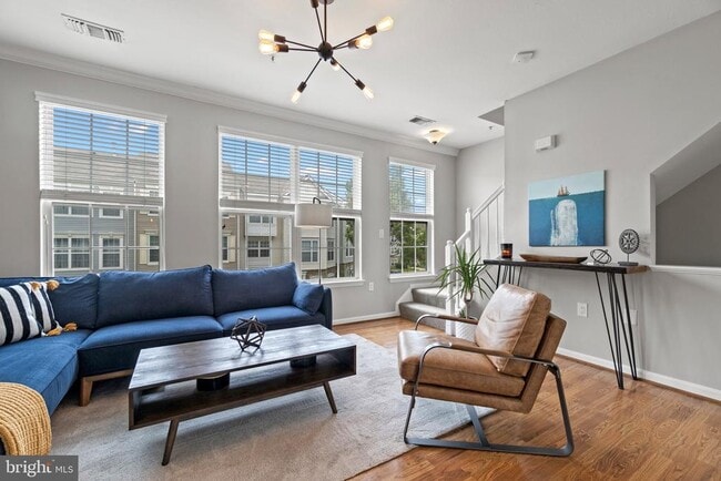 Building Photo - 21796 Kelsey Square