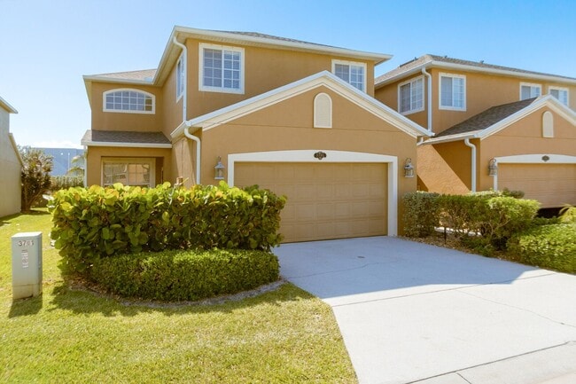 Primary Photo - 3701 Titanic Cir