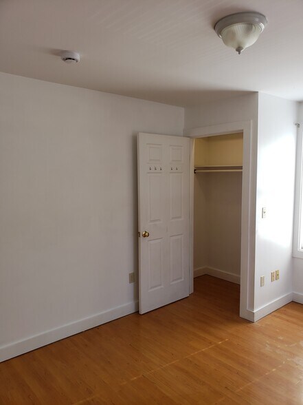 Building Photo - 2864 Fort Bridgman Rd