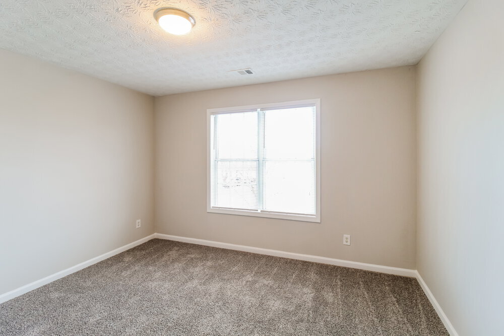 Building Photo - 3392 Kittery Dr SW