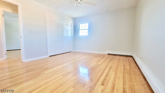 Building Photo - 24 Gall Ave