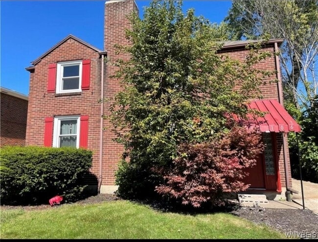 Primary Photo - 106 E Morris Ave