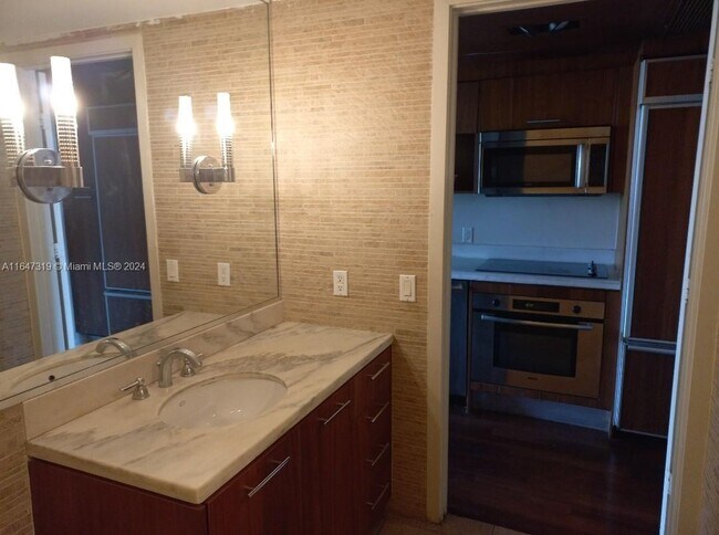 Building Photo - 50 Biscayne Blvd