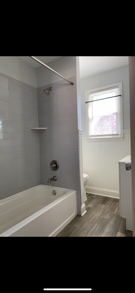Building Photo - 207 Gertrude Ter