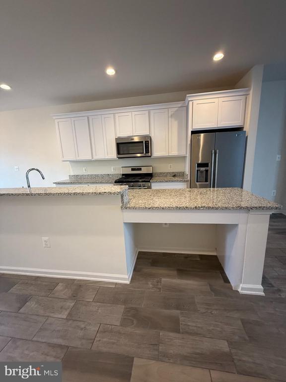 Building Photo - 9508 Weshire Dr