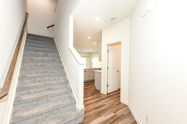 Building Photo - 13533 Dewpoint Ln