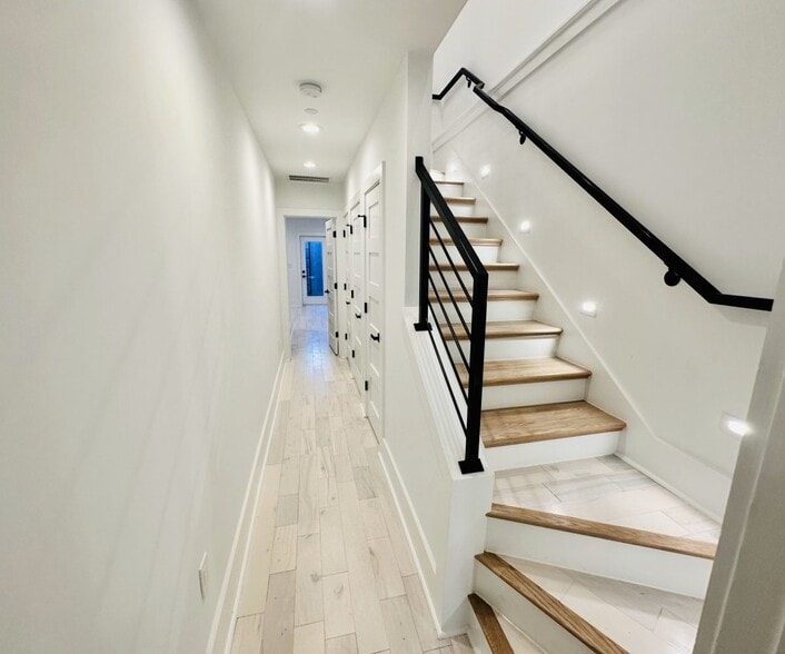 Building Photo - 1314 5th St NW