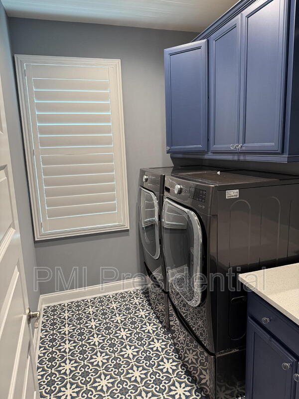 Building Photo - 17919 Stonewolf Dr