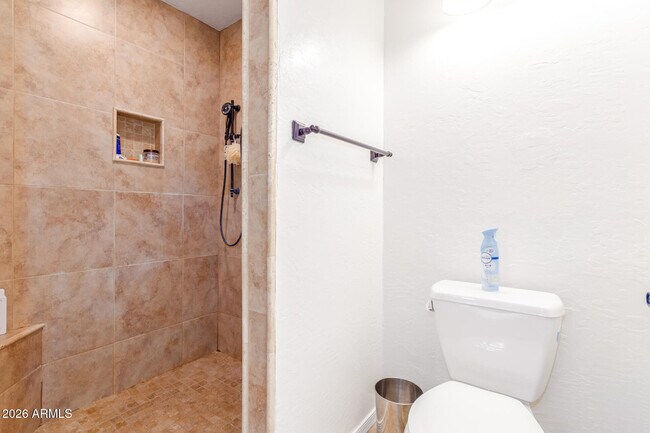 Building Photo - 3312 S Ventura Dr