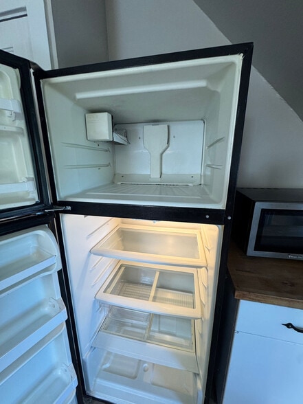 Building Photo - 3450 Clifton Ave