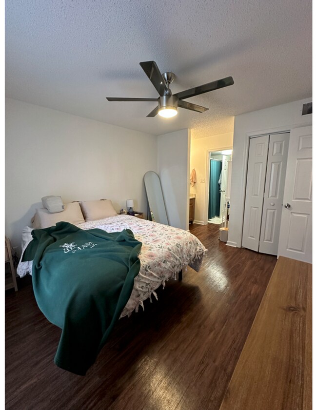 Building Photo - 2 bedroom condo across from UGA's Health and Science campus pre lease