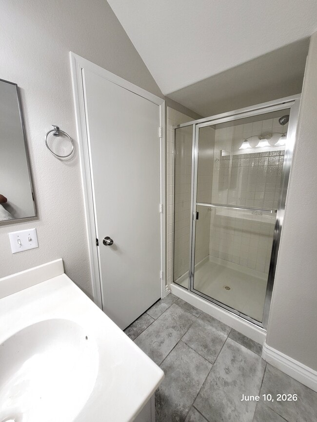 Building Photo - 109 Montesol Dr