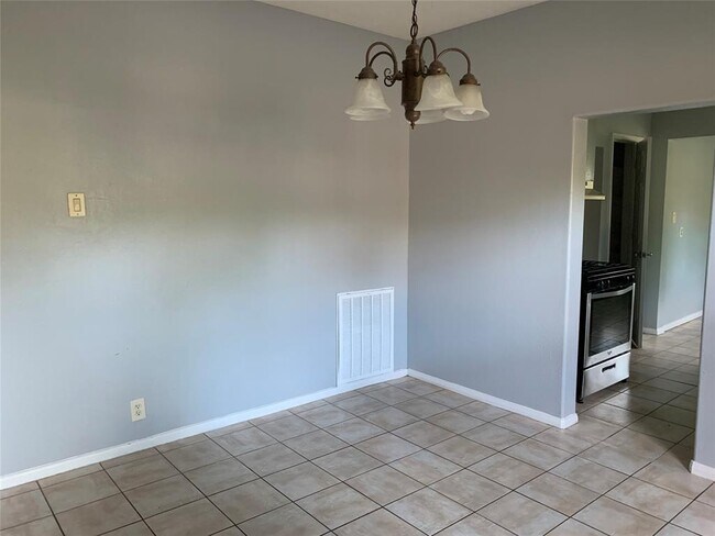 Building Photo - 11375 Allwood St