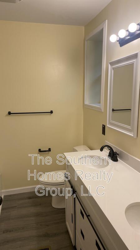 Building Photo - 508 Third