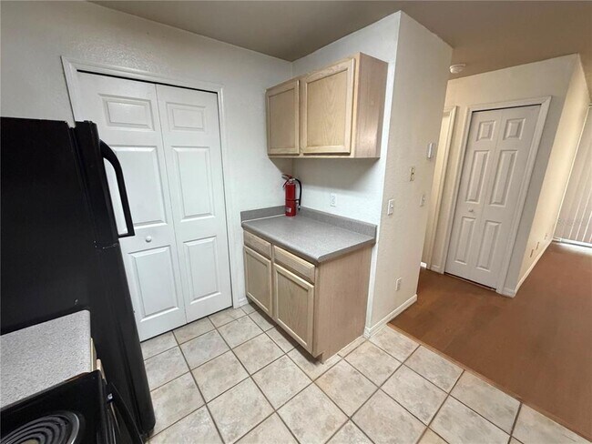 Building Photo - 7605 Pissarro Dr