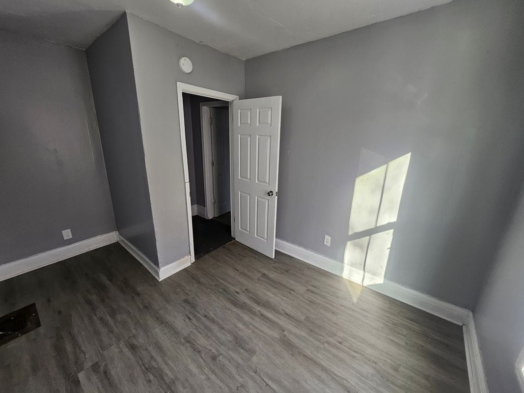 Building Photo - 117 Landon Ave